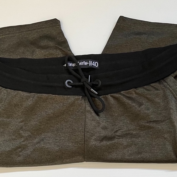 Villians Of Virtue Sz 40 Khaki Sweat Pant Shorts - Picture 2 of 11